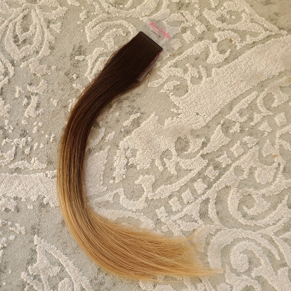 Glam Seamless Ultra Seamless Tape in Real Hair Extensions - Picture 3 of 3